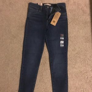 Levi High Rise Super skinny jeans